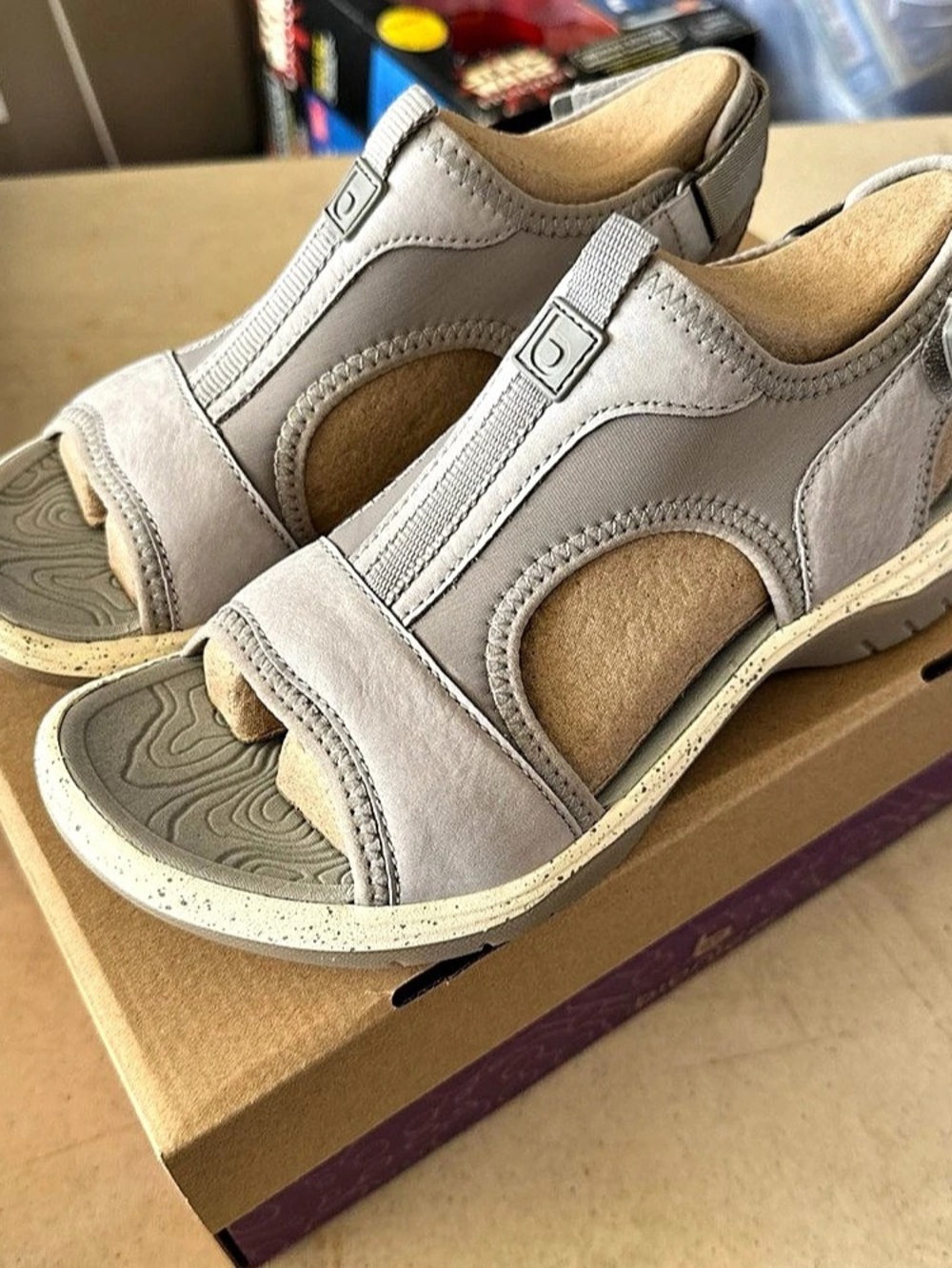 Bionica Niagra Women's Sandals in Gray US 8 NWT